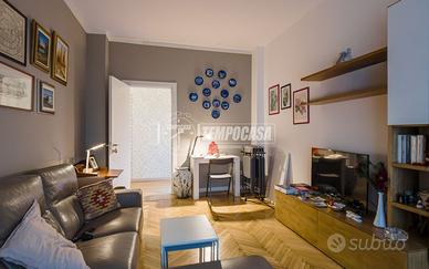 Quadrilocale moderno in stabile signorile con ampi