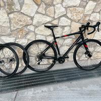 Bici gravel Wilier Jareen L ruote gravel e strada