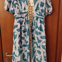 Abito con scollo a V,  mod. Resort Wear Folk