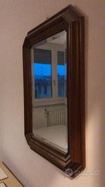 Specchio da parete con cornice in legno