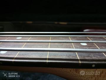 strumenti musicali  basso elettrico amplificatore