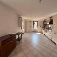 Vallarsa- trilocale in buono stato