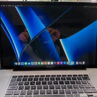Macbook Pro 17 ".  come nuovo 