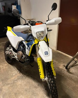 Husqvarna 701 Enduro - Versione 35 kW
