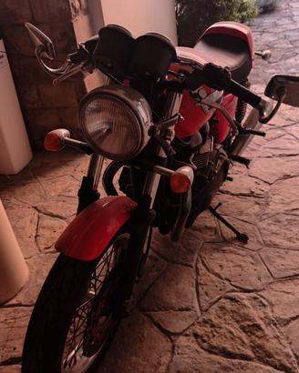 Triumph Thruxton 900 café racer - unico proprietar