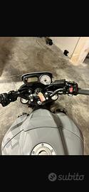 Moto fz8 2010