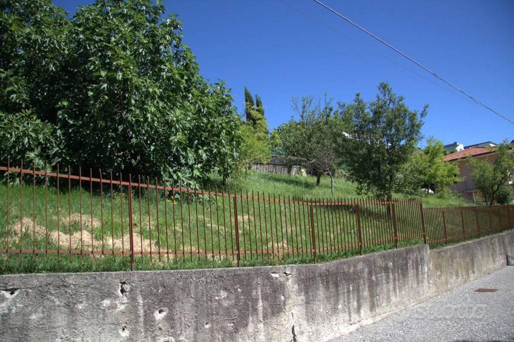 Terreno di 1000 m² a Montano Lucino - Vista 4