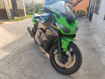 Kawasaki zzr 1100