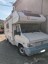 Camper mansardato