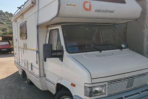 Camper mansardato