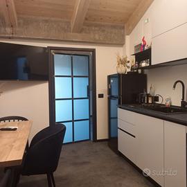 Appartamento mansardato in centro 3 min. dal mare