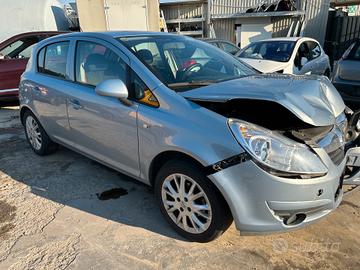OPEL CORSA 2009 DISPONIBILE PER RICAMBI