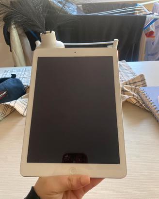 Tablet air ipad(come nuovo ) PREZZO TRATTABILE