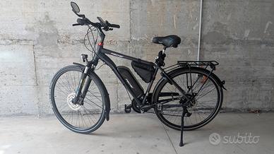 E-Bike bicicletta elettrica a pedalata assistita