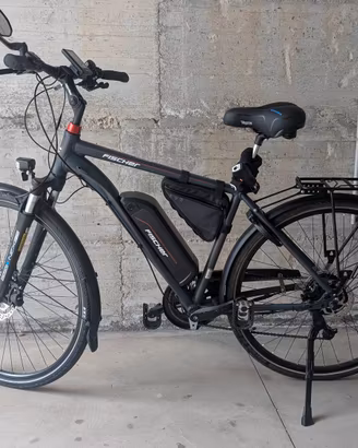 E-Bike bicicletta elettrica a pedalata assistita