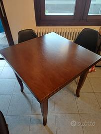 TAVOLO 80X80 in NOCE ALLUNGABILE + 4 sedie