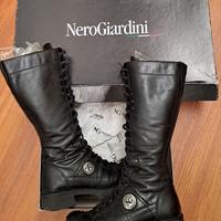 Stivali n.35 Nero Giardini in pelle neri