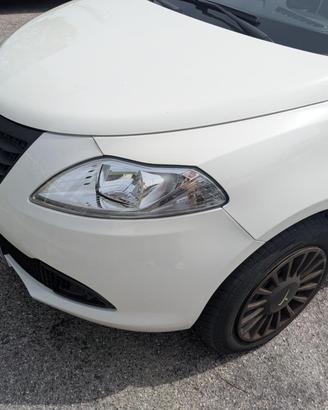 Lancia Yaris