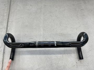 Manubrio Bontrager Pro IsoCore VR-CF 40cm Carbon
