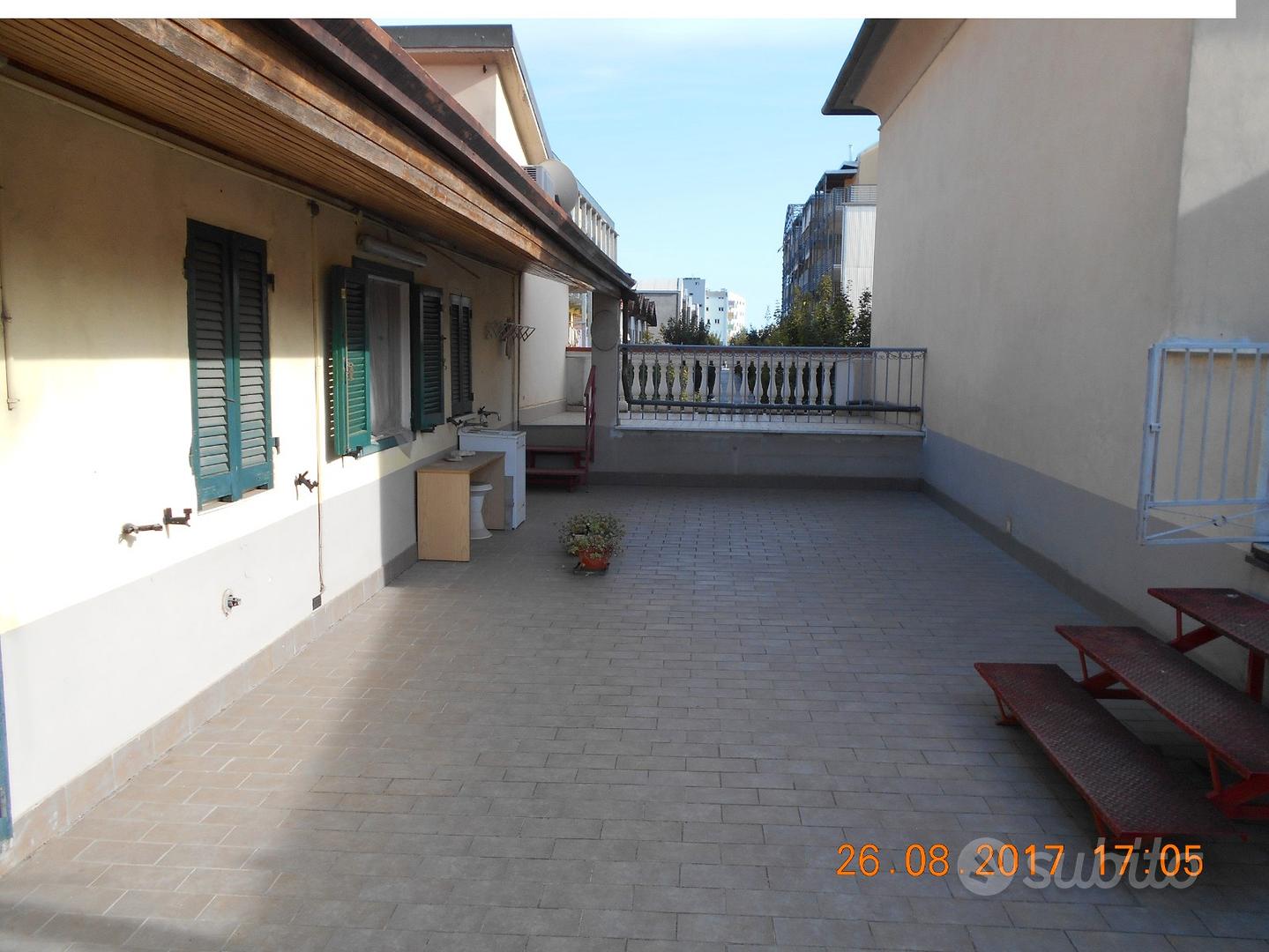 Palazzo 16 camere, 7 bagni, box triplo, terrazze - View 4