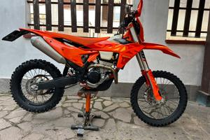KTM 250 Exc Six Days 2025