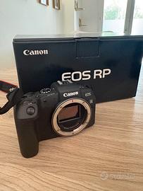 Canon EOS Rp PARI AL NUOVO