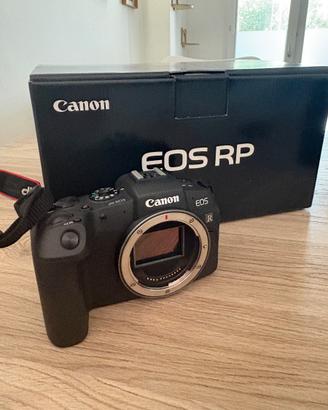 Canon EOS Rp PARI AL NUOVO