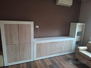 SALA COMPLETA + TAVOLO