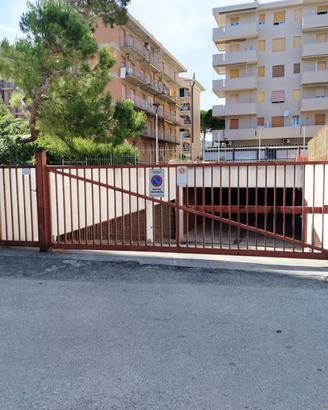 Box per auto e suv grandi moto