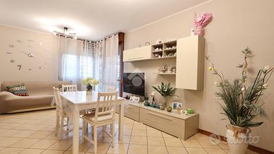 3 LOCALI A REGGIO NELL'EMILIA