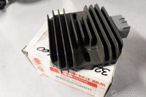 Regolatore tensione SUZUKI BURGMAN 250 400 K3 L1