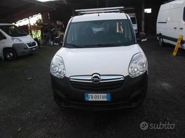 OPEL COMBO (DOBLO') AUTOCARRO 5 POSTI