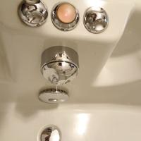 Vasca idromassaggio funzionante, Ideal standard