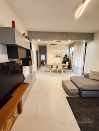 Appartamento quadrilocale con garage zona Stadio