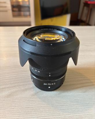 Nikon Z 24-70 F4