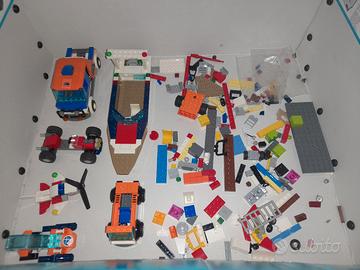 lotto lego originali  barca galleggiante pezzi ecc