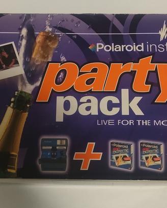 Polaroid Instant camera 636