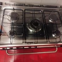 macchina del gas 5 fuochi con forno e vetro 