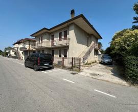 Bojon casa divisa in 2 unita'