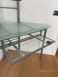 Scrivania ad angolo in vetro