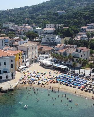 2 LOCALI A CASTELLABATE