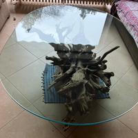 Tavolo vetro su radice