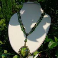 Collana di fine artigianato artistico