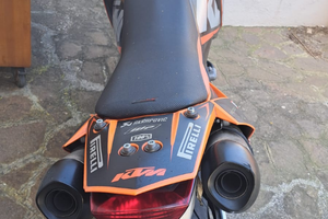 Ktm supermoto 950