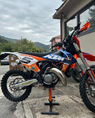 Ktm 125 SX omologato con tre omlogazioni