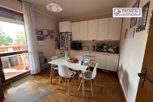 Appartamento di 110 m² con 4 locali e box auto a R