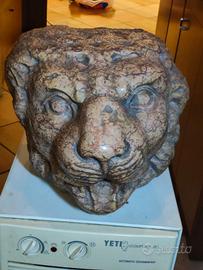 testa leone marmo