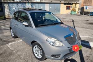 Lancia Ypsilon 1.2 benzina e Gpl