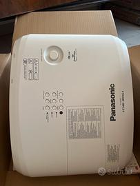 Videoproiettore Panasonic PT-VZ580 5000 lumen