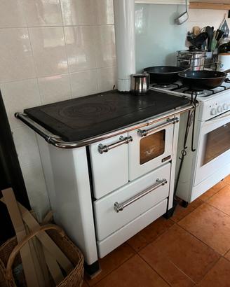 Cucina a legna Nordica- sparghert